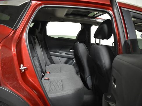 Certified 2025 Nissan Kicks SV w/ SV Premium Package AWD/4WD image 28