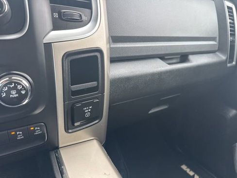 Used 2015 RAM 1500 Big Horn AWD/4WD image 30