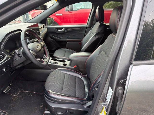 Used 2023 Ford Escape ST-Line w/ Tech Pack #1 FWD image 17