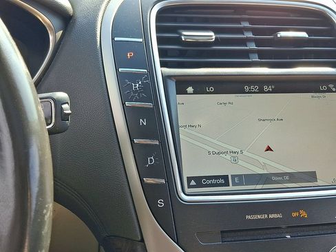 Used 2019 Lincoln Nautilus Reserve AWD/4WD image 15