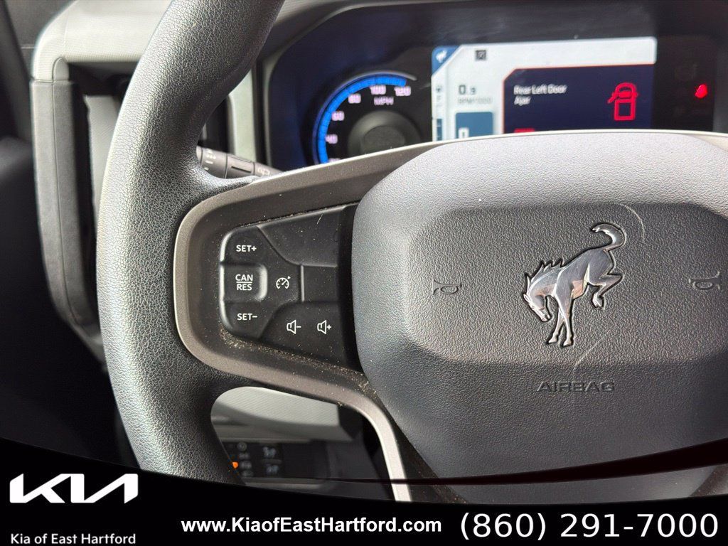 Used 2022 Ford Bronco 4-Door AWD/4WD image 25