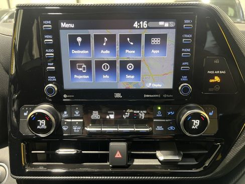 Used 2021 Toyota Highlander XSE image 23