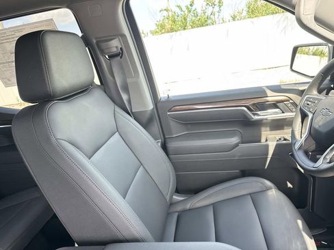 New 2026 Chevrolet Silverado 1500 LT Trail Boss w/ LT Trail Boss Premium Package AWD/4WD image 11