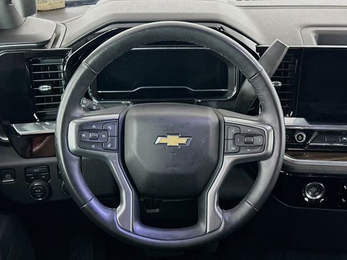 Used 2023 Chevrolet Silverado 1500 LT image 18
