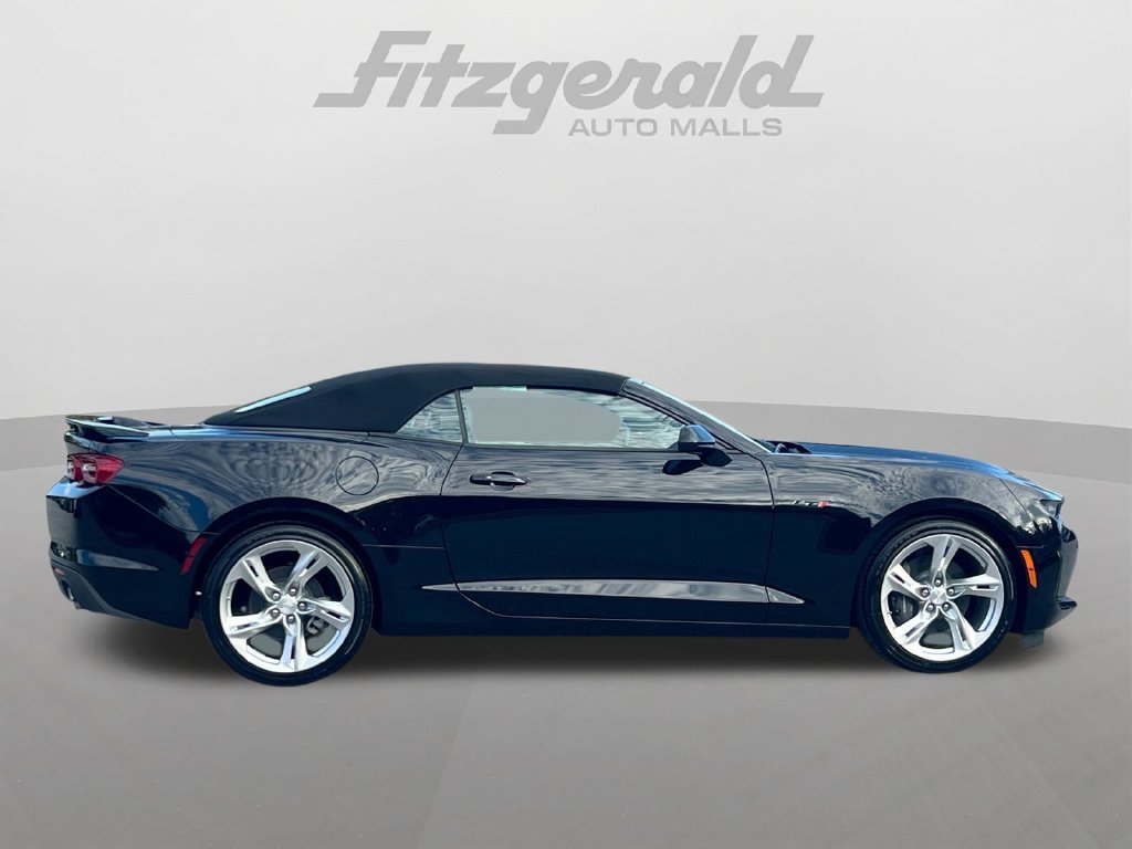 Used 2023 Chevrolet Camaro LT w/ Technology Package RWD image 13