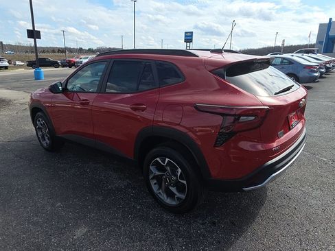 New 2026 Chevrolet Trax LT w/ Driver Confidence Package image 6