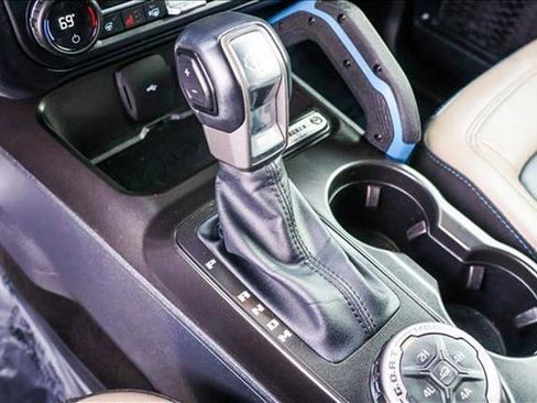 Used 2023 Ford Bronco Wildtrak image 20