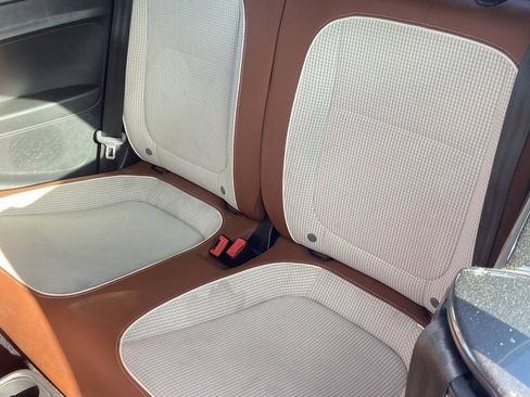 Used 2017 Volkswagen Beetle 1.8T Classic image 13