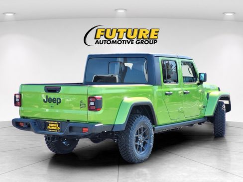 New 2025 Jeep Gladiator Willys image 4