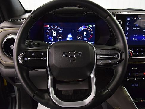 Used 2024 Chevrolet Colorado ZR2 w/ ZR2 Convenience Package III image 20