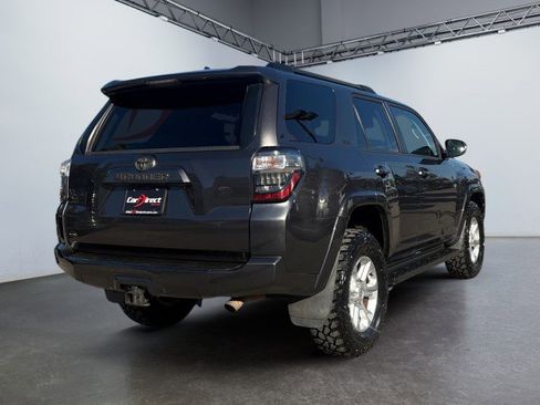 Used 2020 Toyota 4Runner SR5 Premium image 11