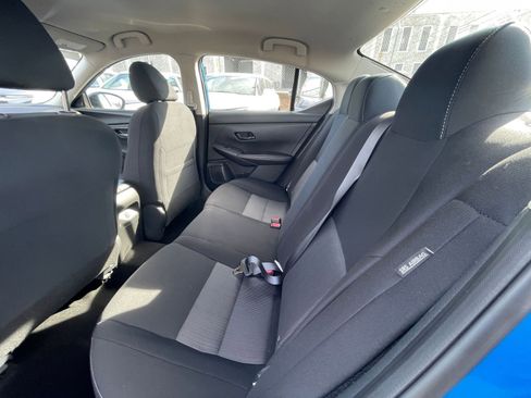 Used 2025 Nissan Sentra SV image 23