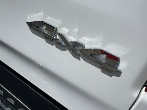Used 2023 RAM 1500 Laramie AWD/4WD image 10