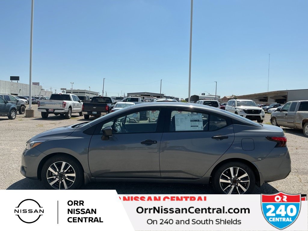 Used 2025 Nissan Versa S w/ S Plus Package FWD image 8