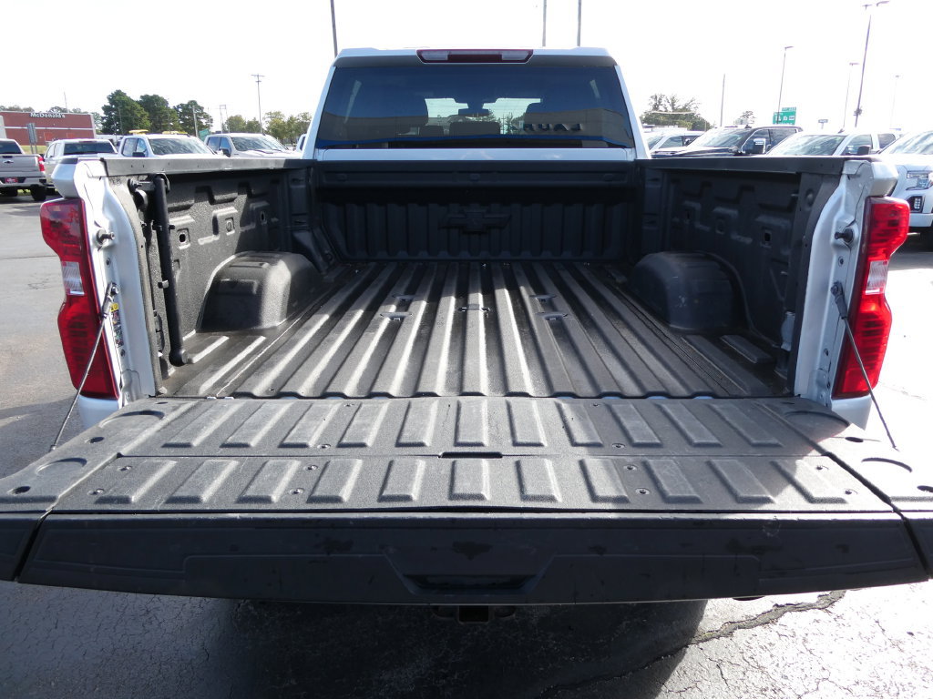 Certified 2022 Chevrolet Silverado 2500 Custom w/ Gooseneck/5TH Wheel Package AWD/4WD image 18