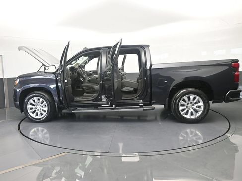 Used 2022 Chevrolet Silverado 1500 Custom RWD image 61