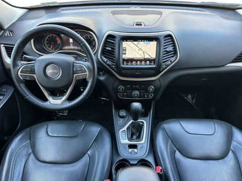 Used 2016 Jeep Cherokee Limited w/ Luxury Group AWD/4WD image 12
