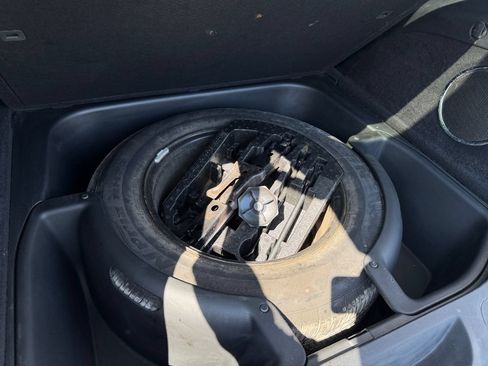 Used 2019 Jeep Grand Cherokee Laredo w/ Laredo X Package AWD/4WD image 19