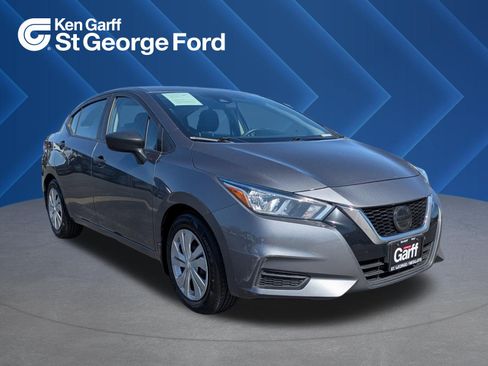 Used 2021 Nissan Versa S FWD image 1