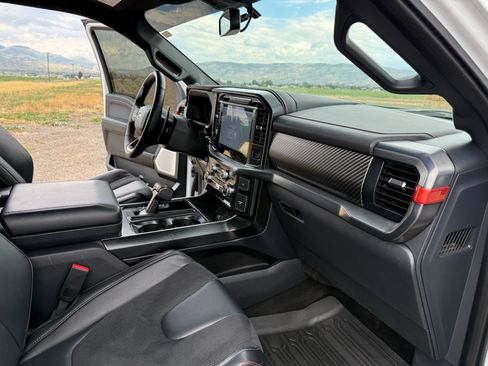 Used 2025 Ford F150 Raptor AWD/4WD image 37
