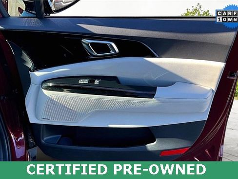 Certified 2022 Kia Carnival SX Prestige image 23