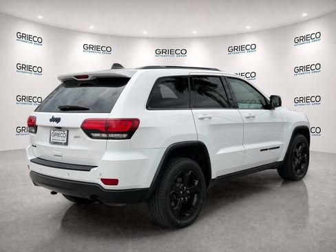 Used 2019 Jeep Grand Cherokee Laredo AWD/4WD image 7