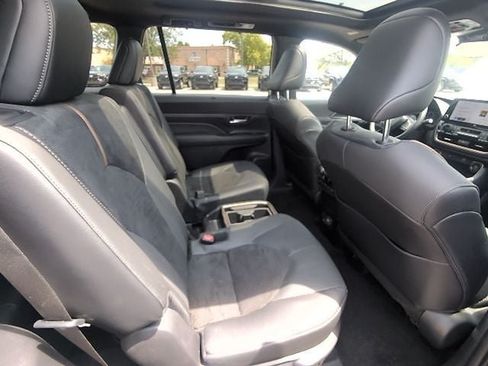 Used 2026 Toyota Grand Highlander AWD Hybrid image 5