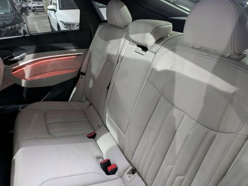 Used 2024 Audi Q8 e-tron Prestige w/ Prestige Package image 25