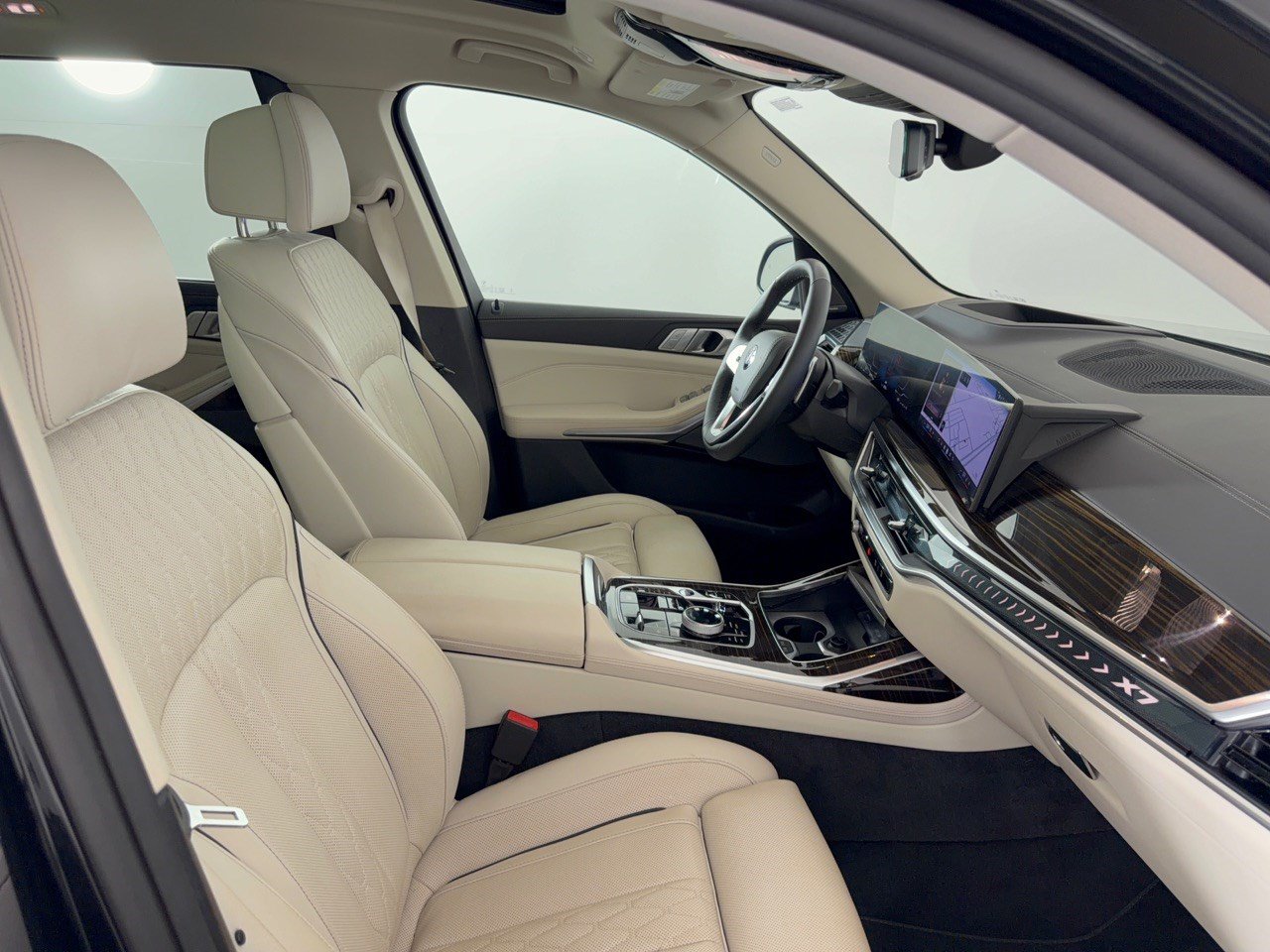 Certified 2026 BMW X7 xDrive40i AWD/4WD image 30