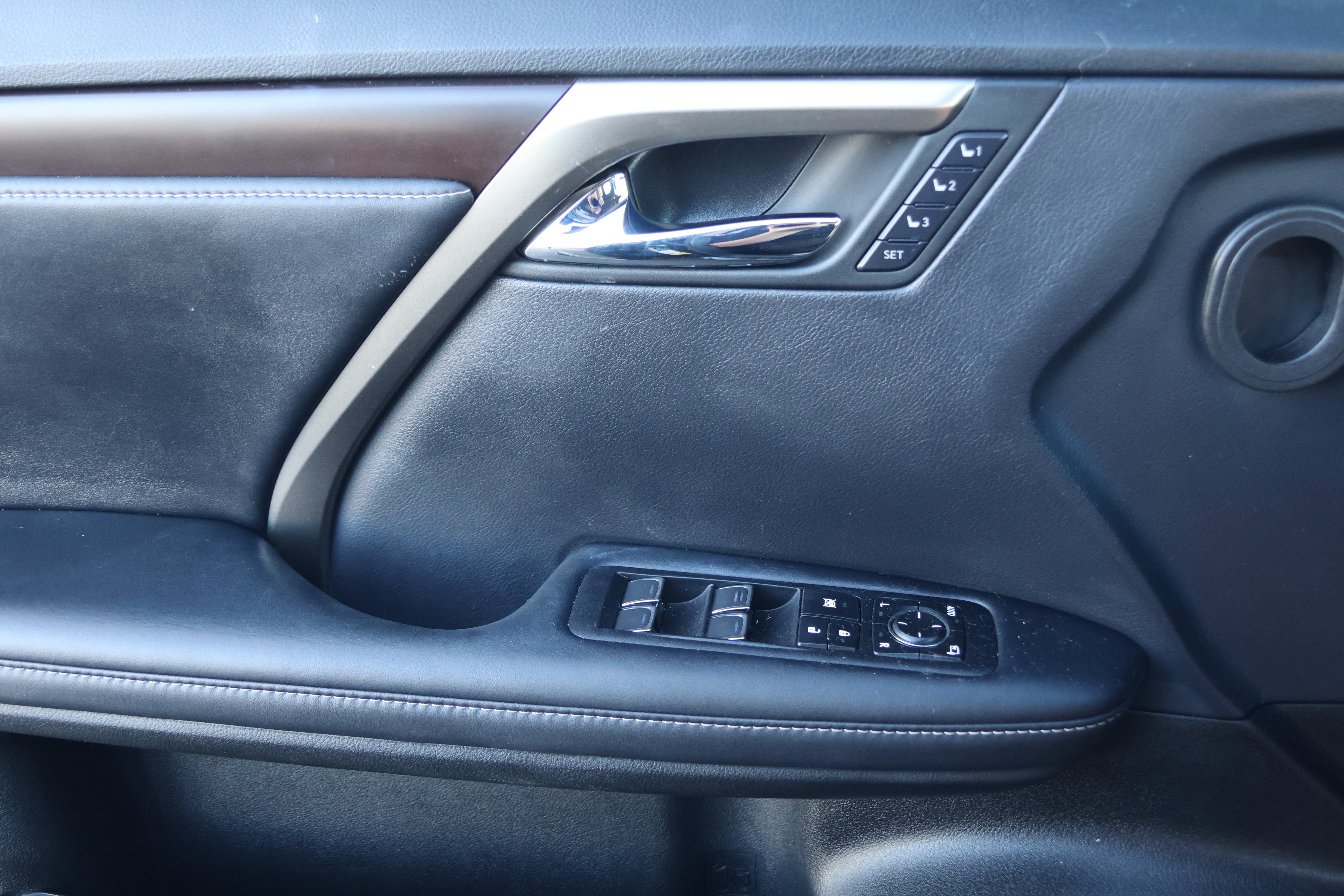 Used 2022 Lexus RX 350 FWD w/ Premium Package image 12