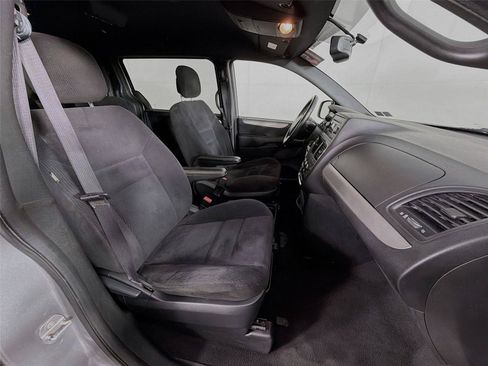 Used 2015 Dodge Grand Caravan SE w/ Quick Order Package 29E SE FWD image 27