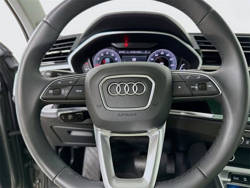 Used 2025 Audi Q3 2.0T Premium Plus image 18