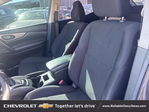 Used 2018 Nissan Rogue Sport S w/ S Appearance Package image 9