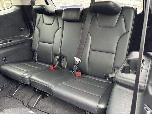 Used 2022 Kia Telluride S image 16