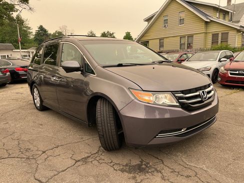 Used 2016 Honda Odyssey EX image 3