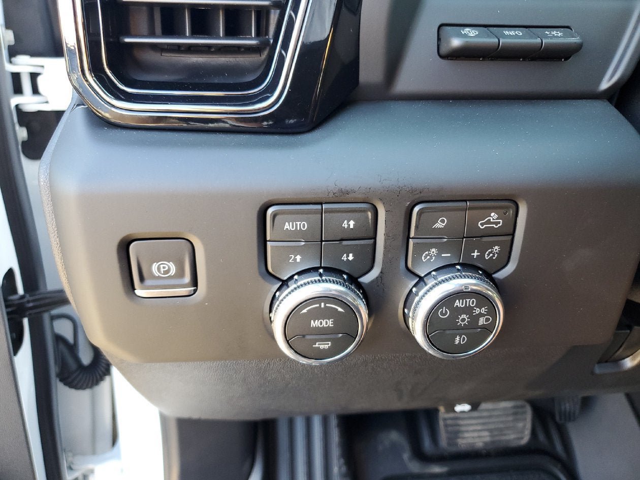New 2026 GMC Sierra 2500 AT4X AWD/4WD image 31