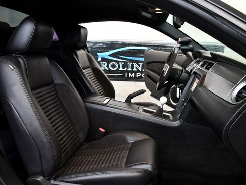 Used 2012 Ford Mustang Shelby GT500 w/ Electronics Pkg image 39