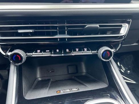 Certified 2024 Chevrolet Traverse LT image 15