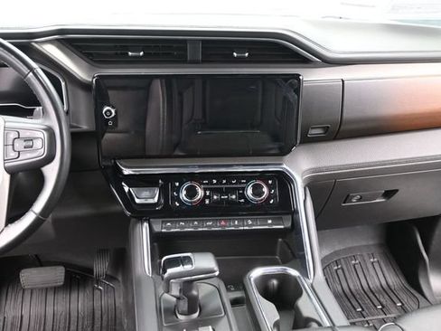 Used 2024 GMC Sierra 1500 Denali w/ Technology Package AWD/4WD image 28