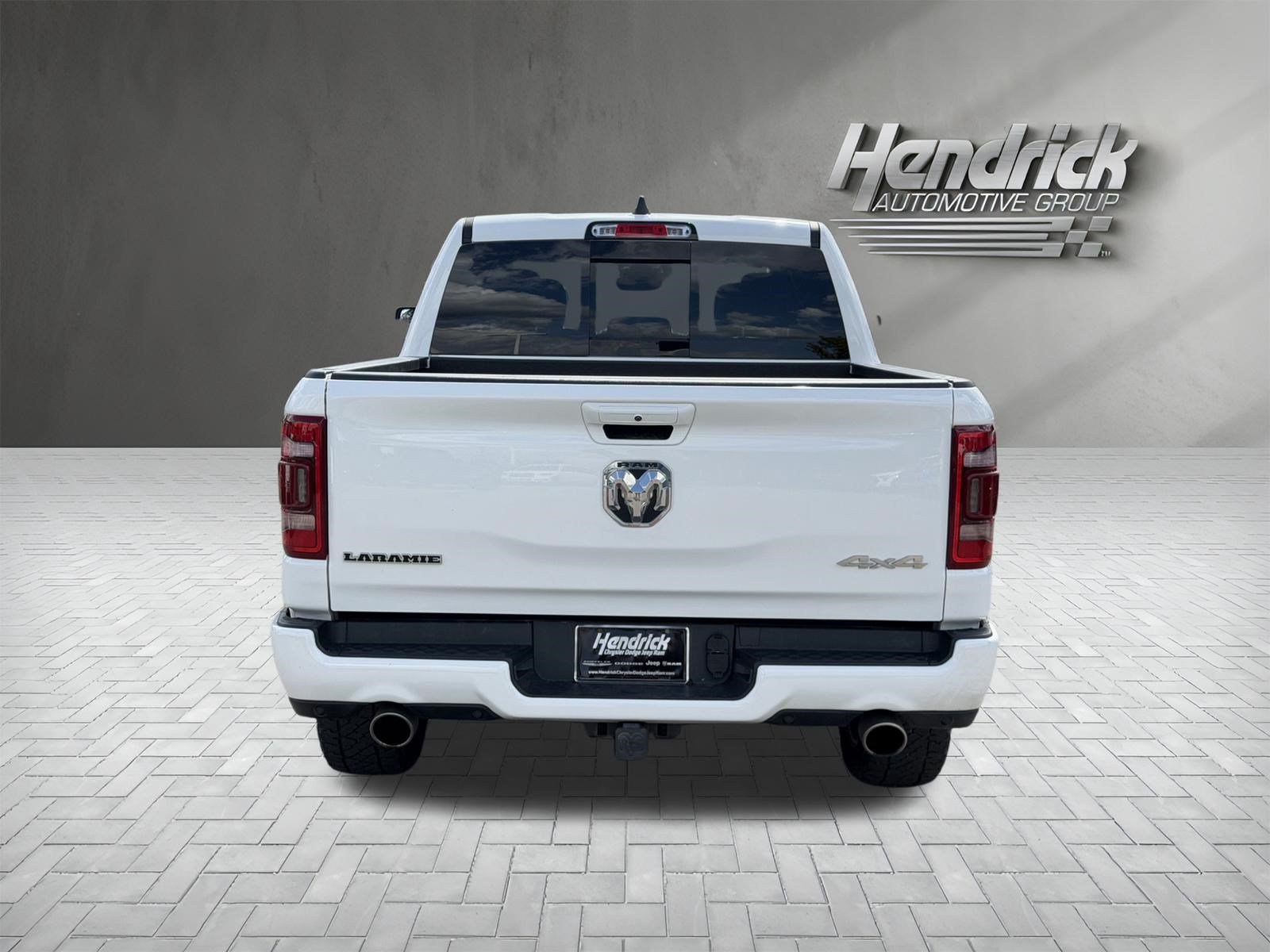 Used 2024 RAM 1500 Laramie AWD/4WD image 9