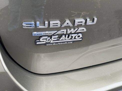 Used 2023 Subaru Forester Premium image 16