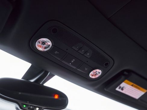 Used 2018 Lamborghini Aventador S image 80