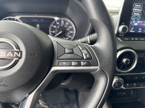 Used 2025 Nissan Sentra SV FWD image 19