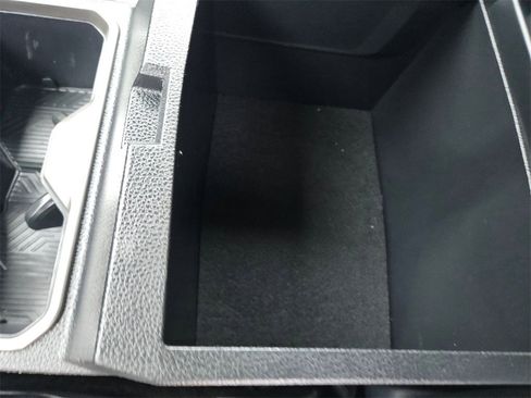 Used 2025 Toyota Tacoma TRD Off-Road image 25