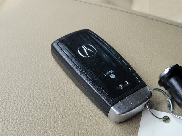 Used 2020 Acura MDX w/ Technology Package AWD/4WD image 38