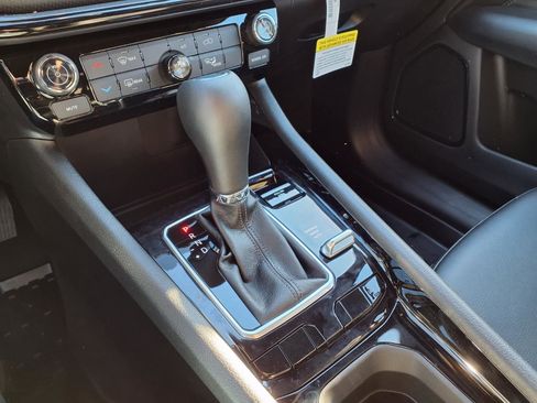 New 2026 Jeep Compass Latitude image 16