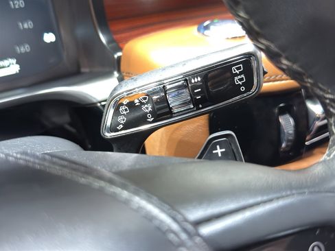 Used 2023 Lincoln Aviator Reserve w/ Equipment Group 201A image 32