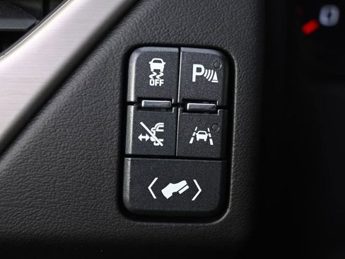 Used 2016 GMC Yukon Denali w/ Open Road Package AWD/4WD image 26