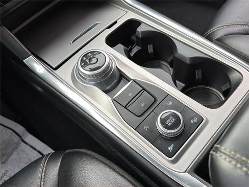 Used 2020 Ford Explorer ST w/ ST High-Performance Pack image 22