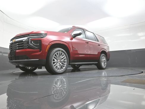 New 2026 Chevrolet Tahoe Premier w/ Sun And Tow Package AWD/4WD image 11